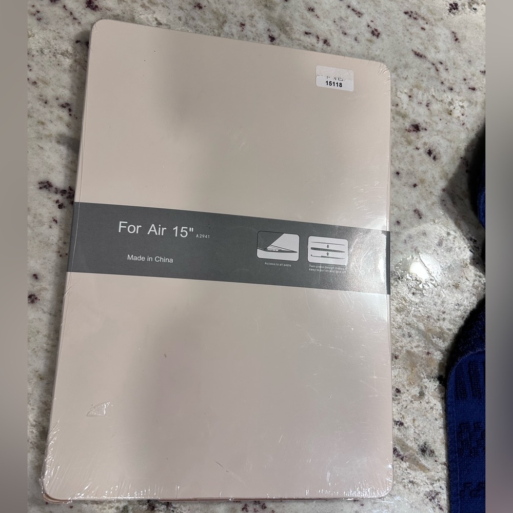 “NEW” MAC BOOK CASE FOR AIR 15”